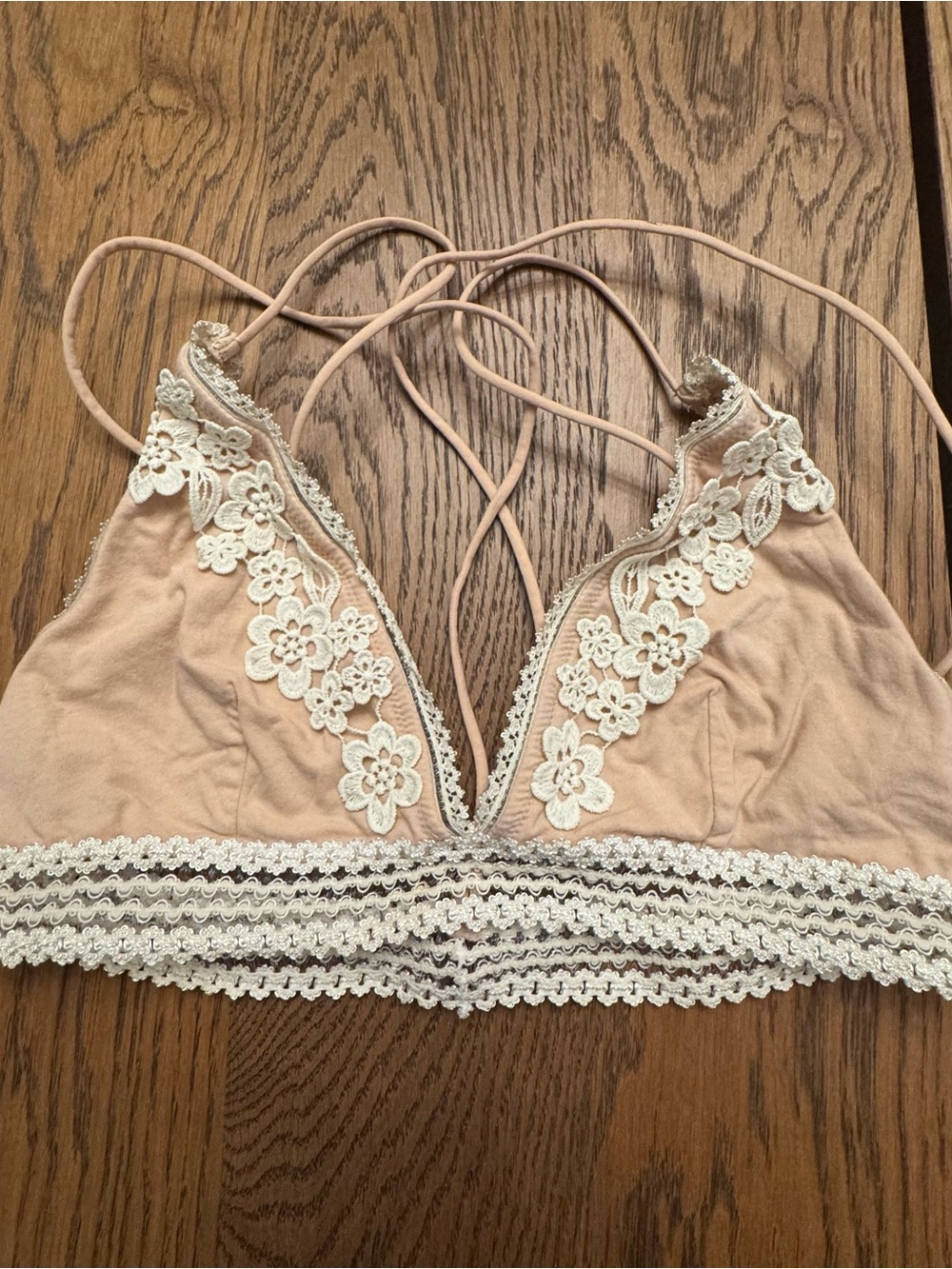 FREE PEOPLE - CHEYENNE BRALETTE IN NUDE  crochet embroidered Lace bra‎ M